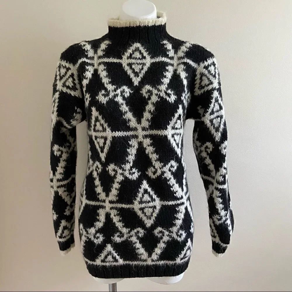 - Vintage 80s Wool/ Mohair Mock Neck Sweater
